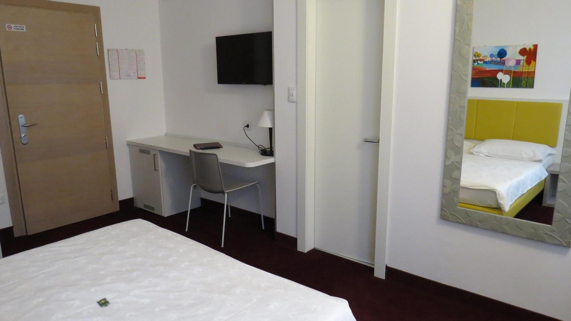 Hotel Villa Claudia Torbole Sul Garda ห้อง รูปภาพ